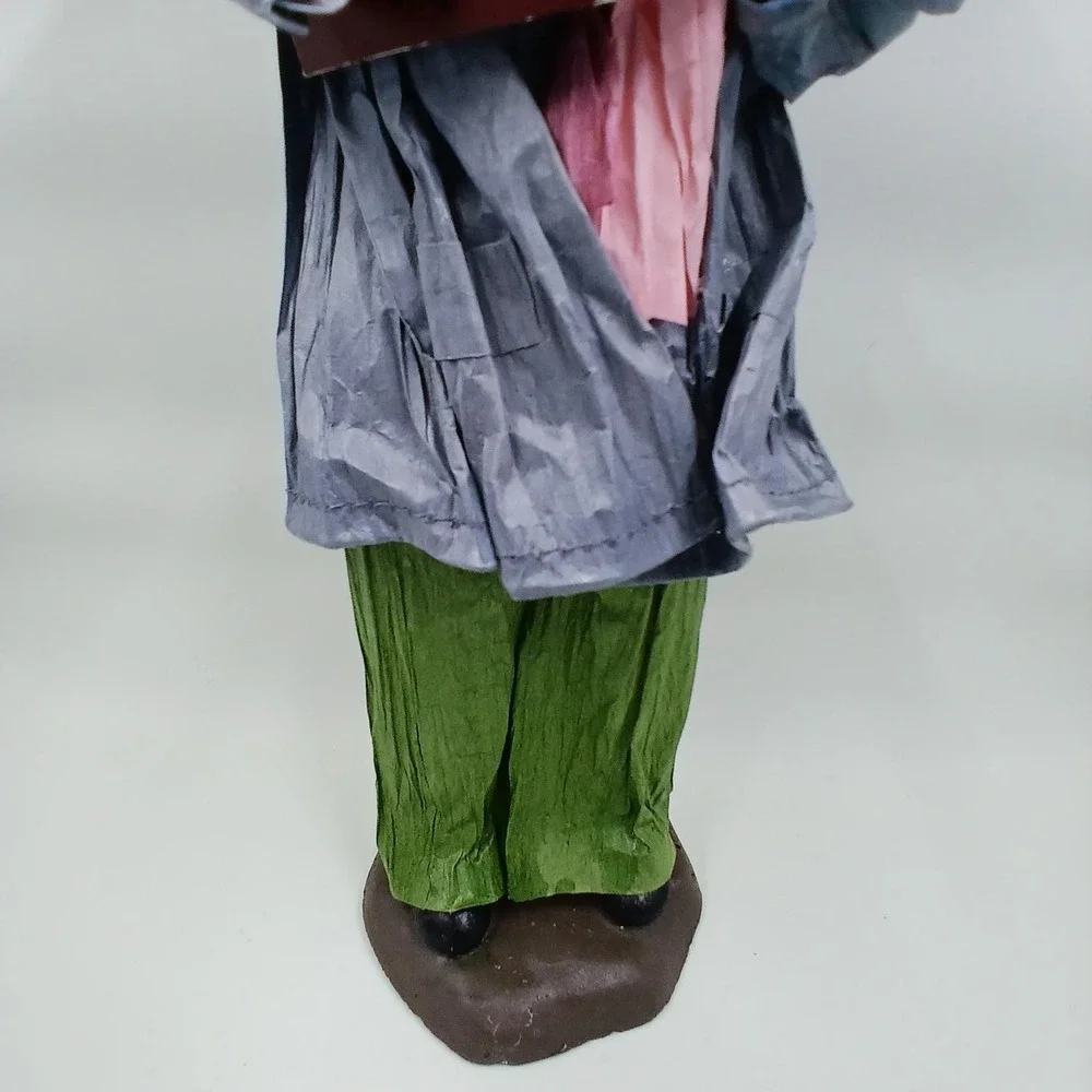 Christmas Caroler Figurine Man Singing With Song Book‎ Holiday Home Decor
